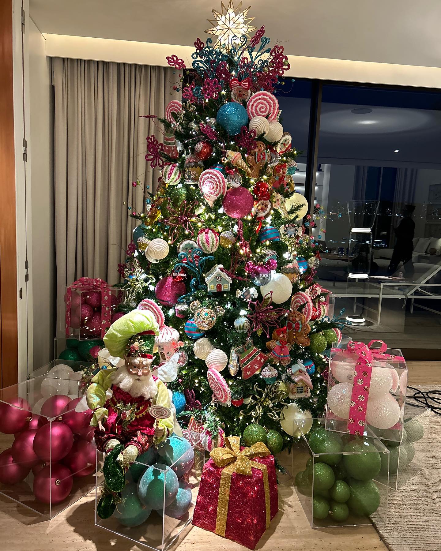 quanto custa decorar a casa para o natal 2025