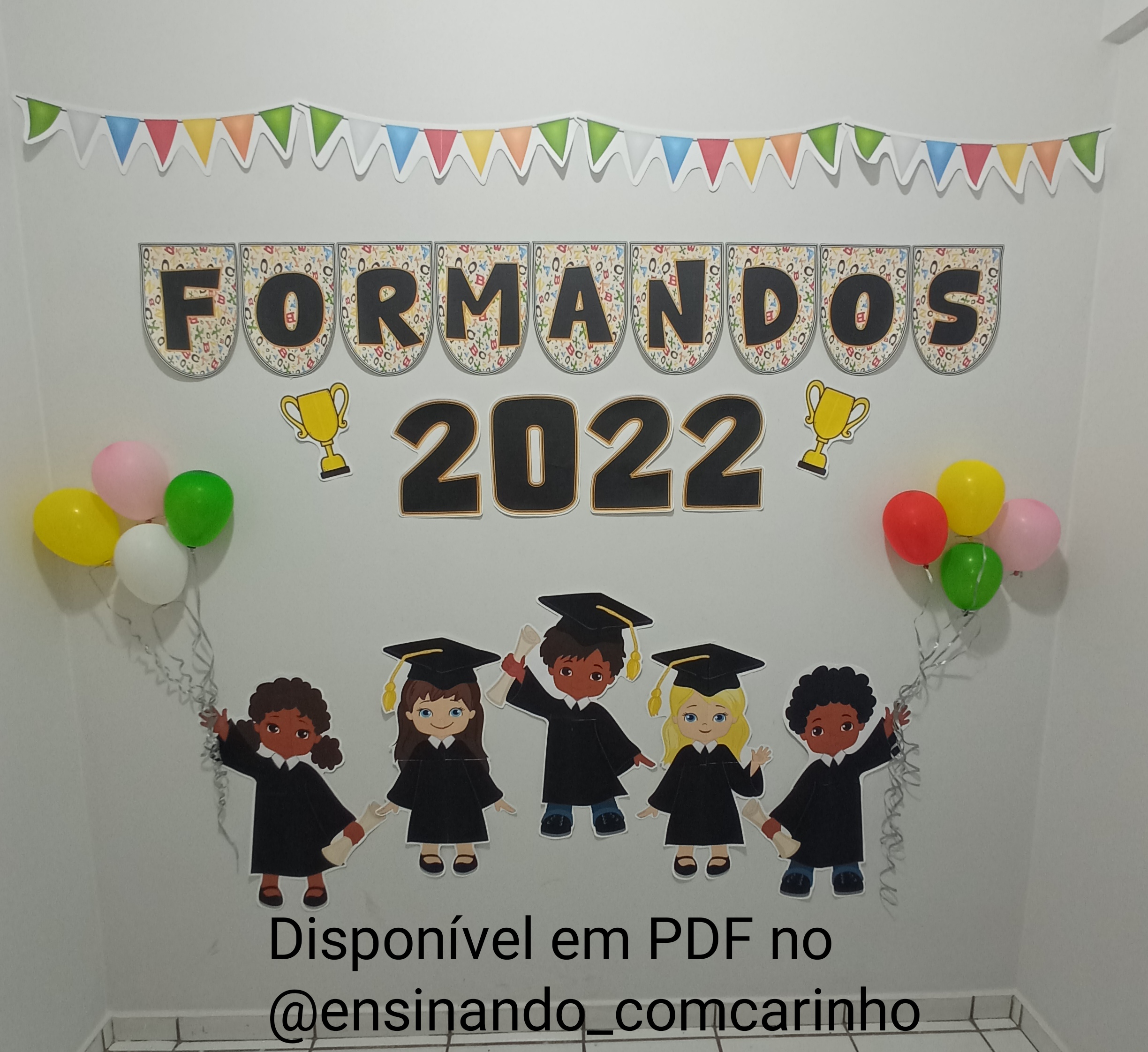 decoração painel de formatura infantil
