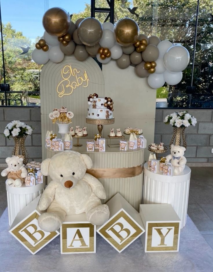 decoração chá revelação tema nuvem