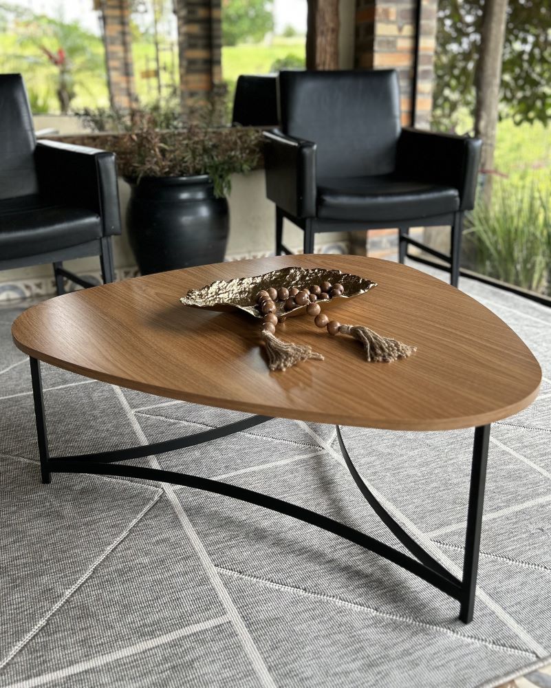 como decorar mesa de centro pequena