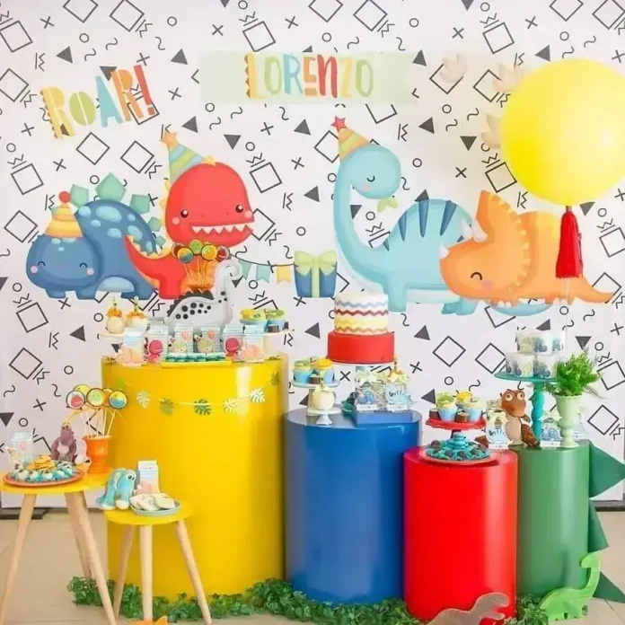 kit mesversário pronto vs. DIY qual o melhor