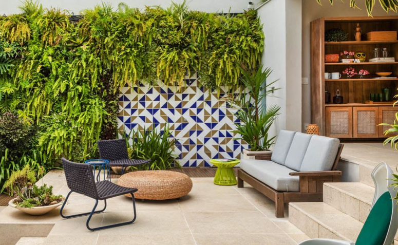 erros comuns ao decorar muro externo