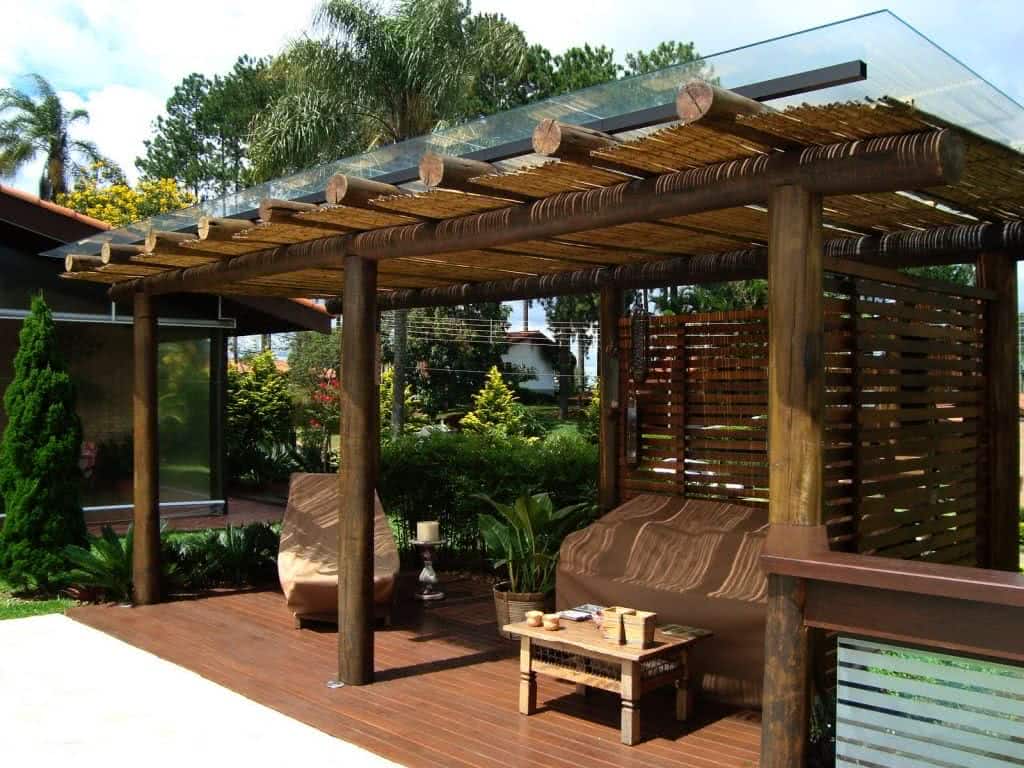 ideias de decoração pergolado rústico com plantas
