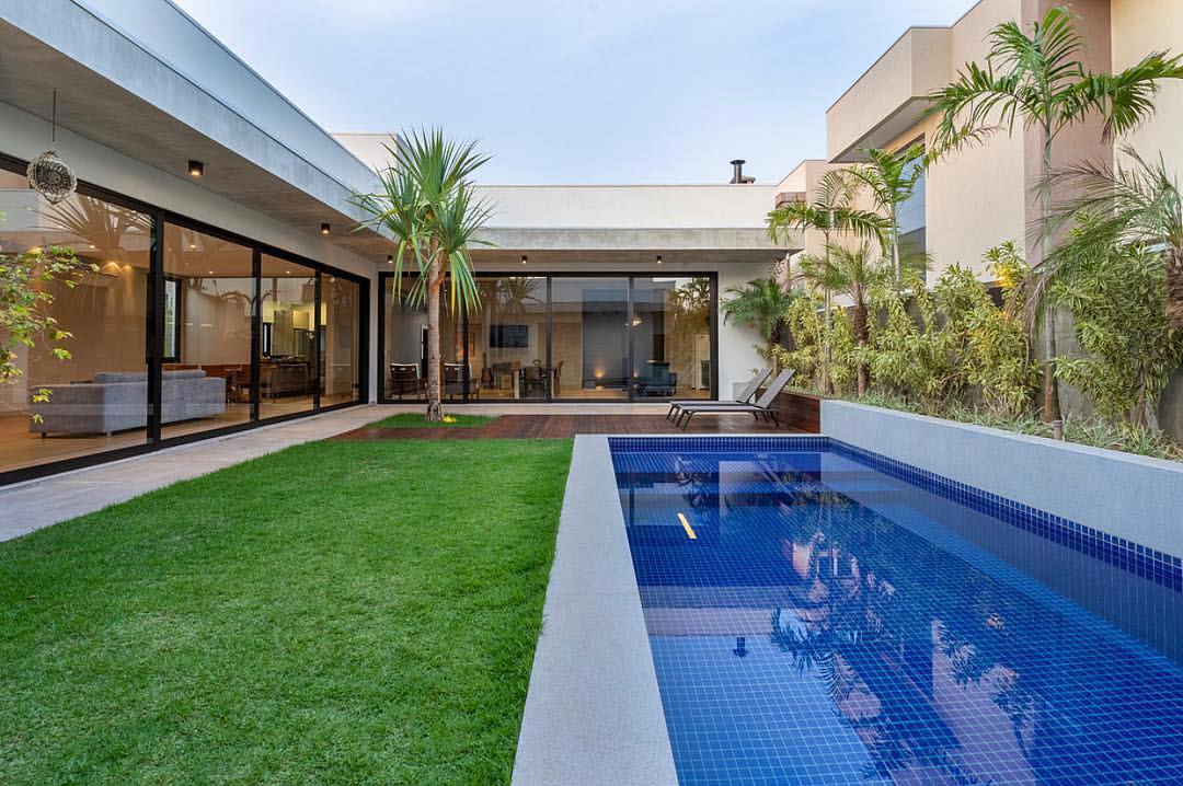 decoração área externa piscina