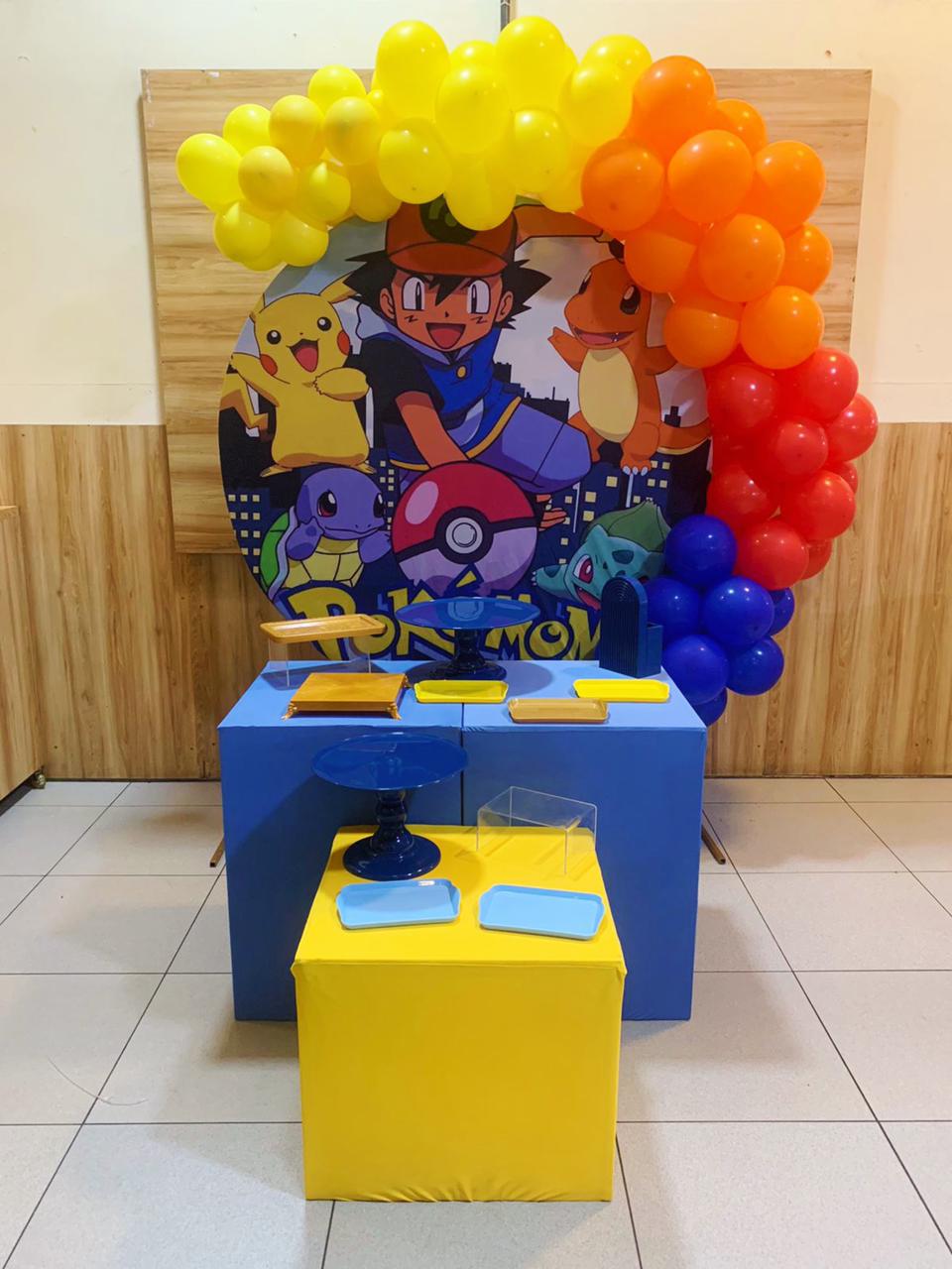 decoração pokémon com luminárias