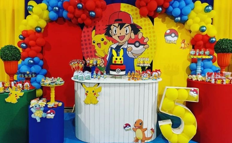 decoração pokémon com bulbasaur