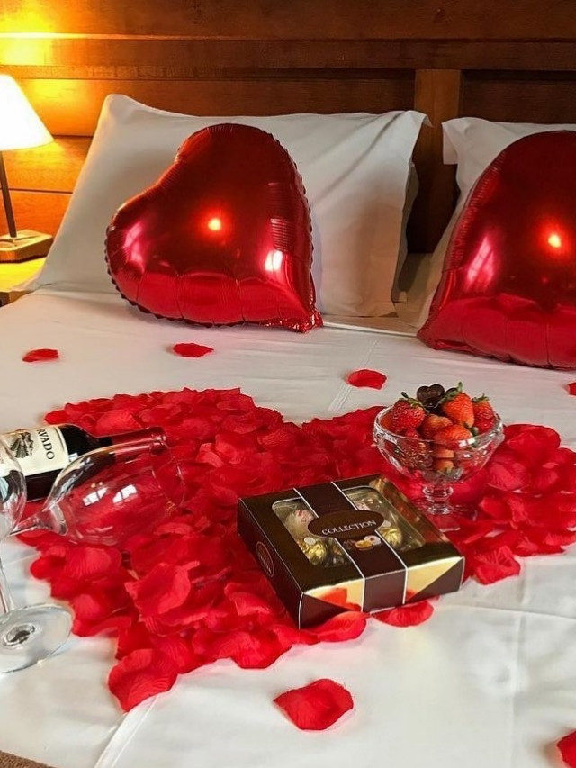 decoração quarto dia dos namorados com velas