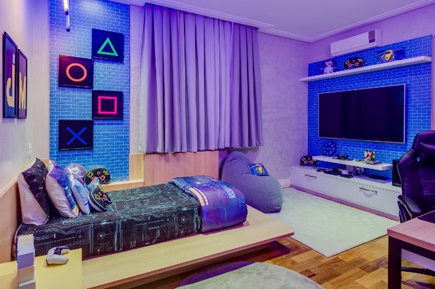 quarto gamer com duas camas
