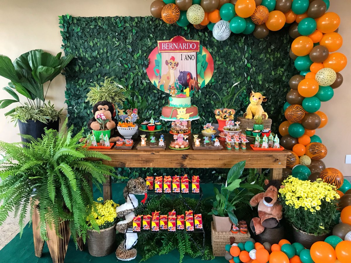 decoração animais da selva 1 ano