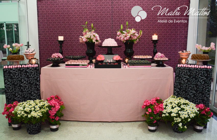 decoração rosa e preto com dourado