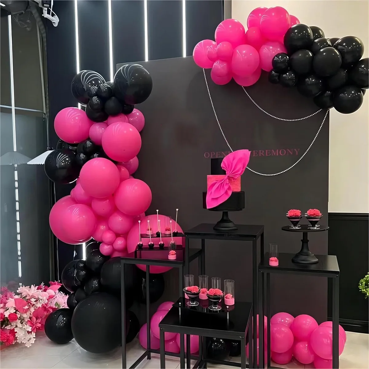 decoração rosa e preto com glitter