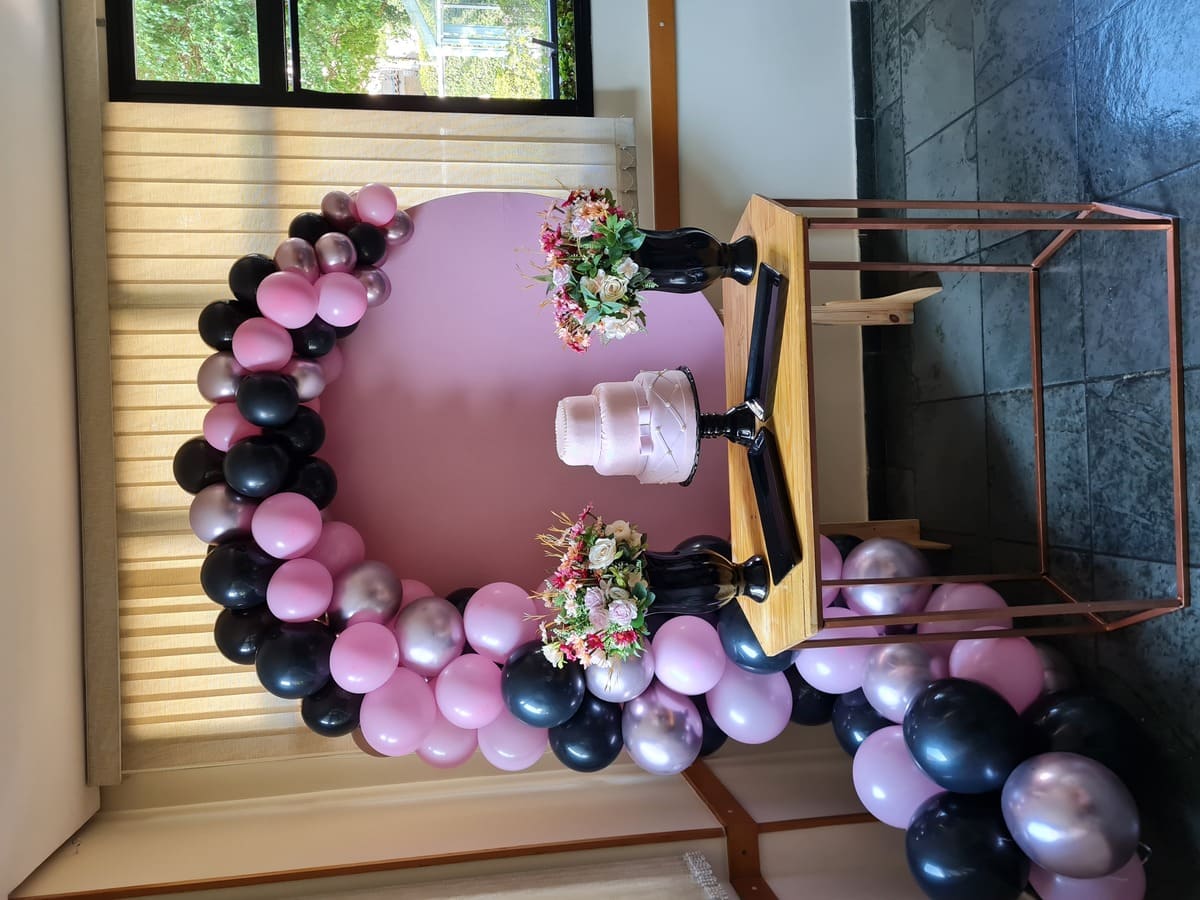 rosa e preto decoração de festa