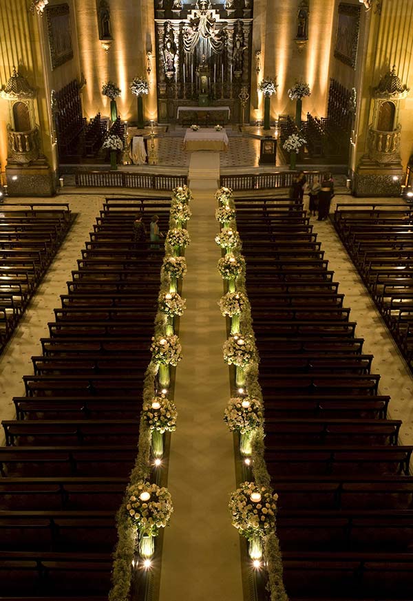 como fazer painel de madeira rústico para altar de igreja evangélica