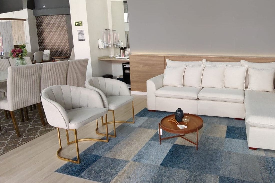 Tendências de cores para sofás e poltronas em 2025