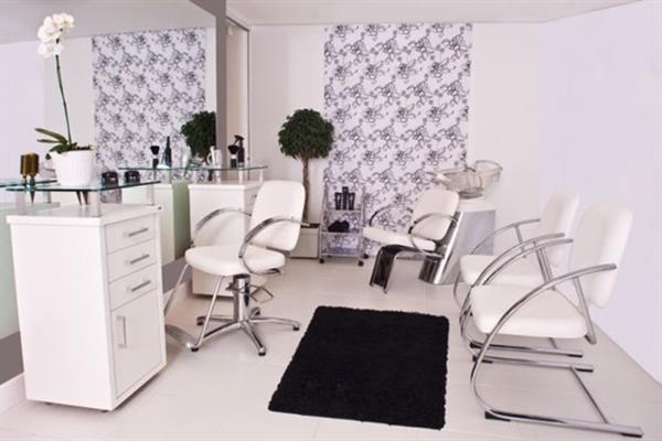 como decorar salão de beleza pequeno
