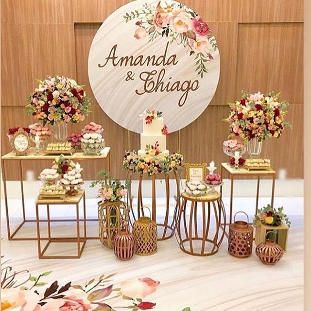 decoração simples casamento barato
