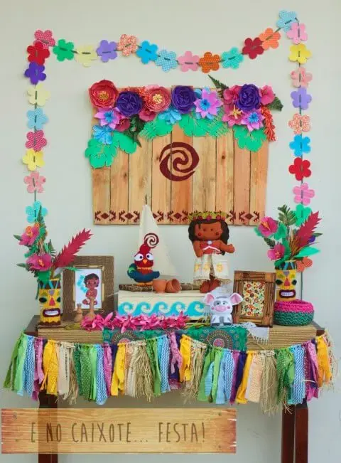 decoração moana baby com balões orgânicos