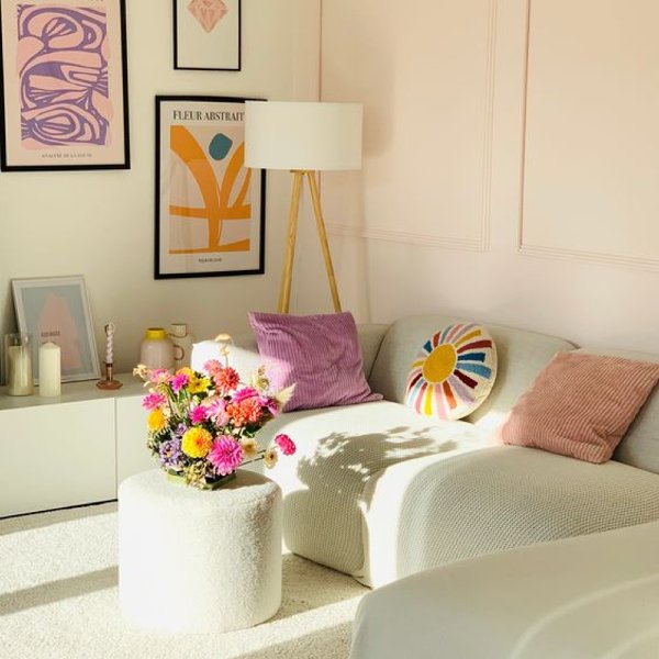 decoração sala simples com espelhos