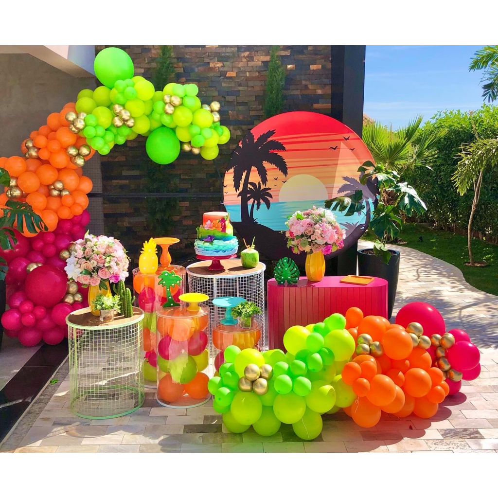 decoração tardezinha na piscina com balões