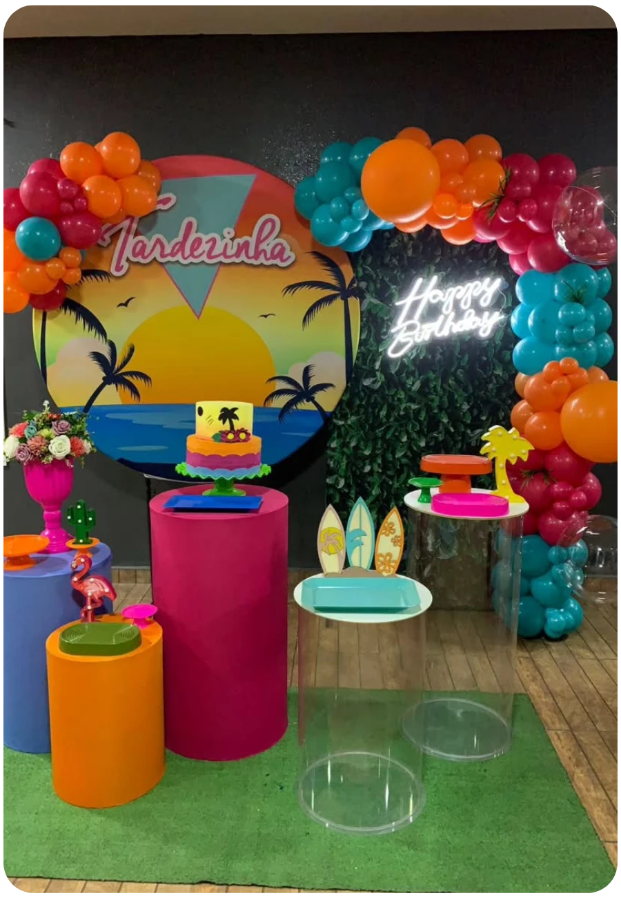 decoração tardezinha na piscina com balões