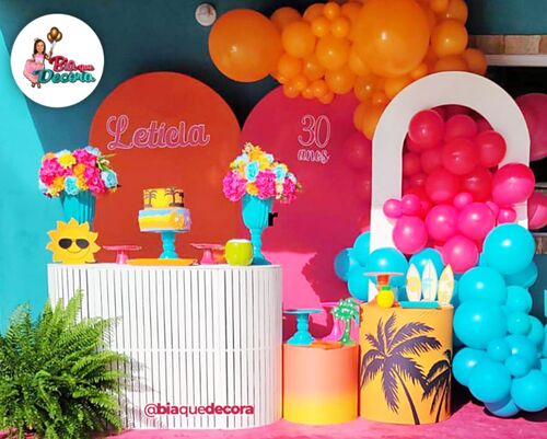 decoração tardezinha na piscina minimalista
