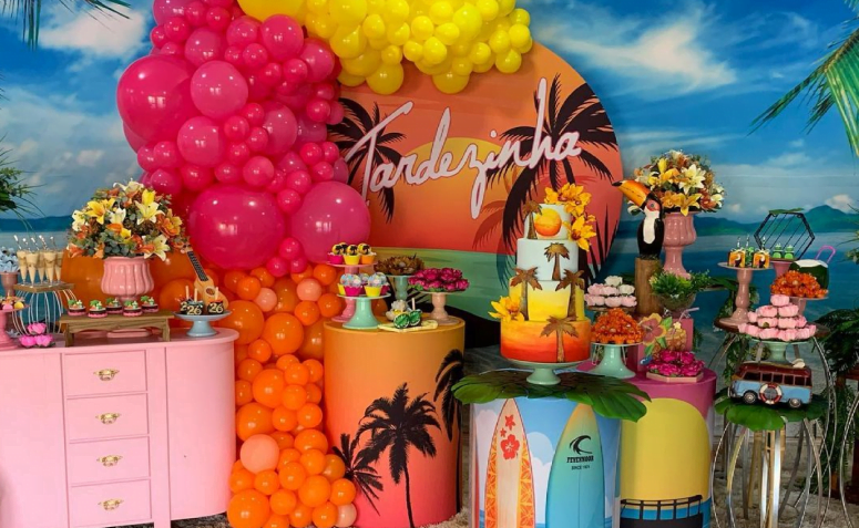 decoração tardezinha na piscina para aniversário