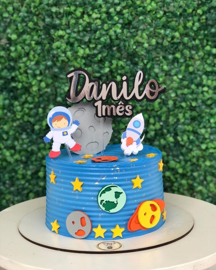 decoração astronauta vs decoração espacial qual escolher