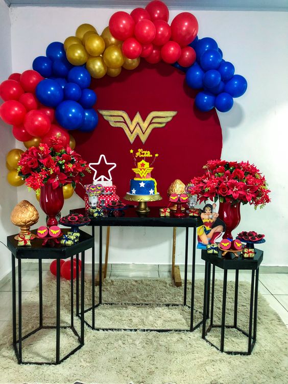 decoração tema mulher maravilha