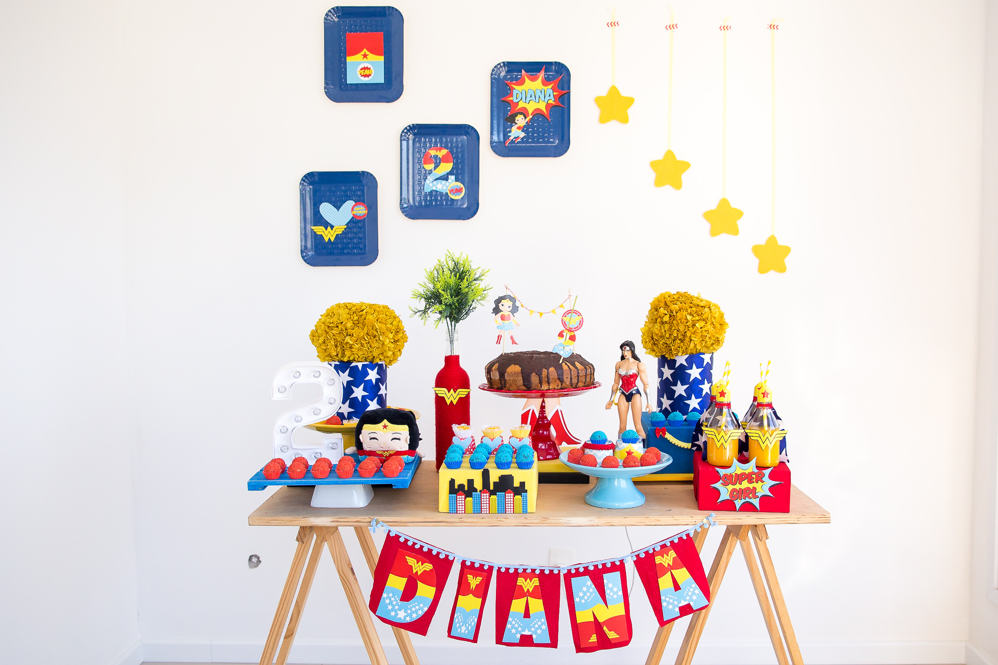 quanto custa uma decoração completa de festa Mulher Maravilha