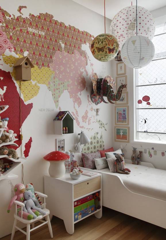 decoração com globos terrestres