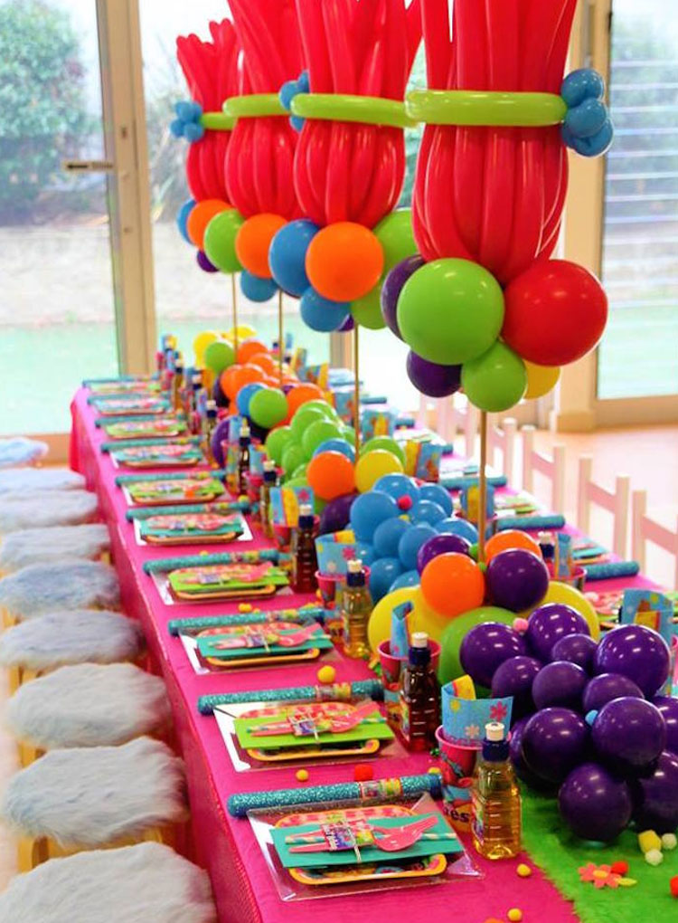ideias criativas festa trolls