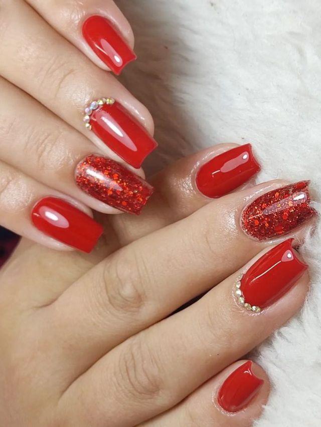 unhas em gel vermelhas 2025