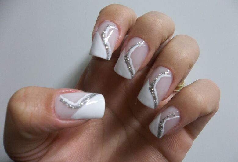 quanto custa fazer unhas de ano novo