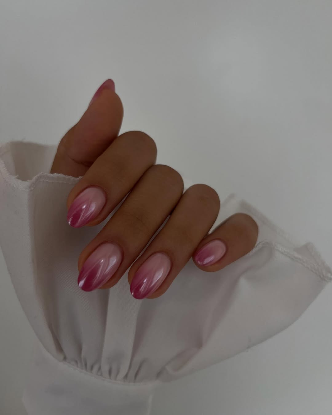 unhas delicadas estilo baby boomer