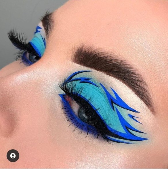 Delineado Foxy Eyes: Guia Completo