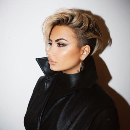 Demi Lovato novo corte de cabelo