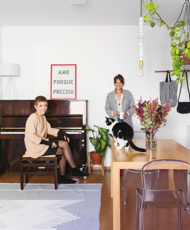 5 ideias de títulos:
1. Desapego Emocional: O Guia Completo para Liberdade Interior
2. 5 Passos Essenciais para Praticar o Desapego e Viver Melhor
3. Como Superar o Apego e Cultivar o Amor-Próprio
4. Desapego vs. Indiferença: Entendendo a Diferença Crucial
5. A Arte de Soltar: Estratégias para o Desapego Saudável