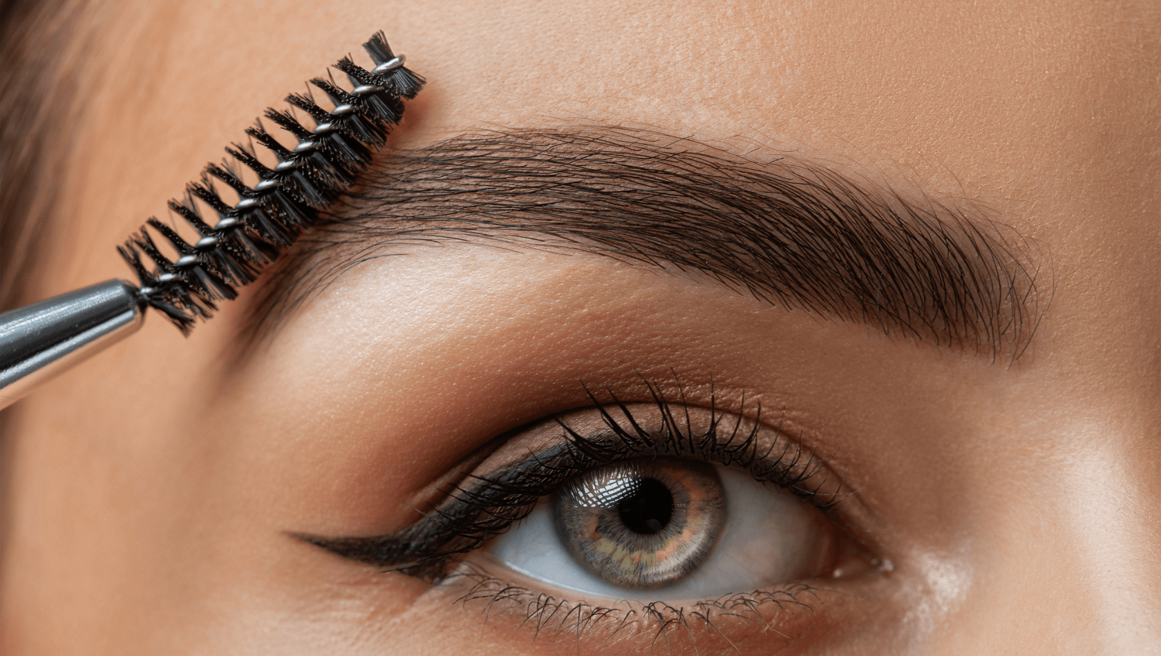 design de sobrancelhas