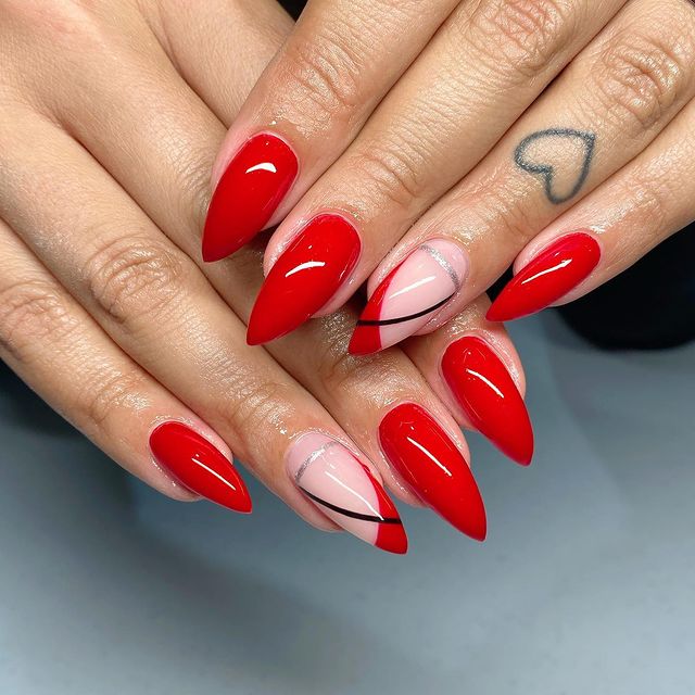 unhas amendoada