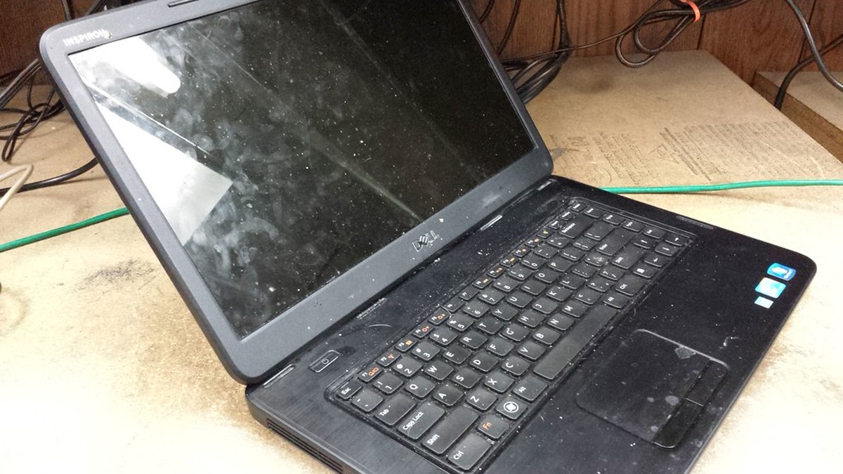 dicas para limpar a tela do notebook sem riscar