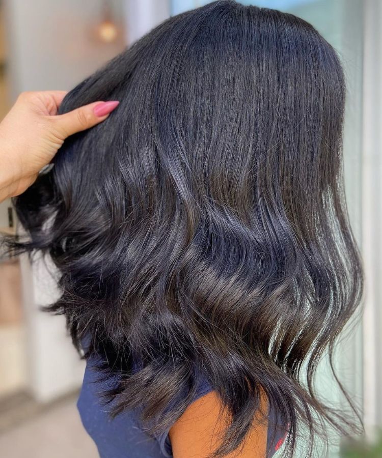 5 ideias de títulos:
1. Double Long Bob: O Guia Completo do Corte Que Está Dominando as Tendências
2. Renove Seu Visual: Descubra as Vantagens e Estilos do Double Long Bob
3. Do Clássico ao Moderno: Como o Double Long Bob Transforma Seu Cabelo
4. Double Long Bob: O Corte Perfeito Para Quem Busca Versatilidade e Praticidade
5. Mitos e Verdades Sobre o Double Long Bob: Tudo o Que Você Precisa Saber