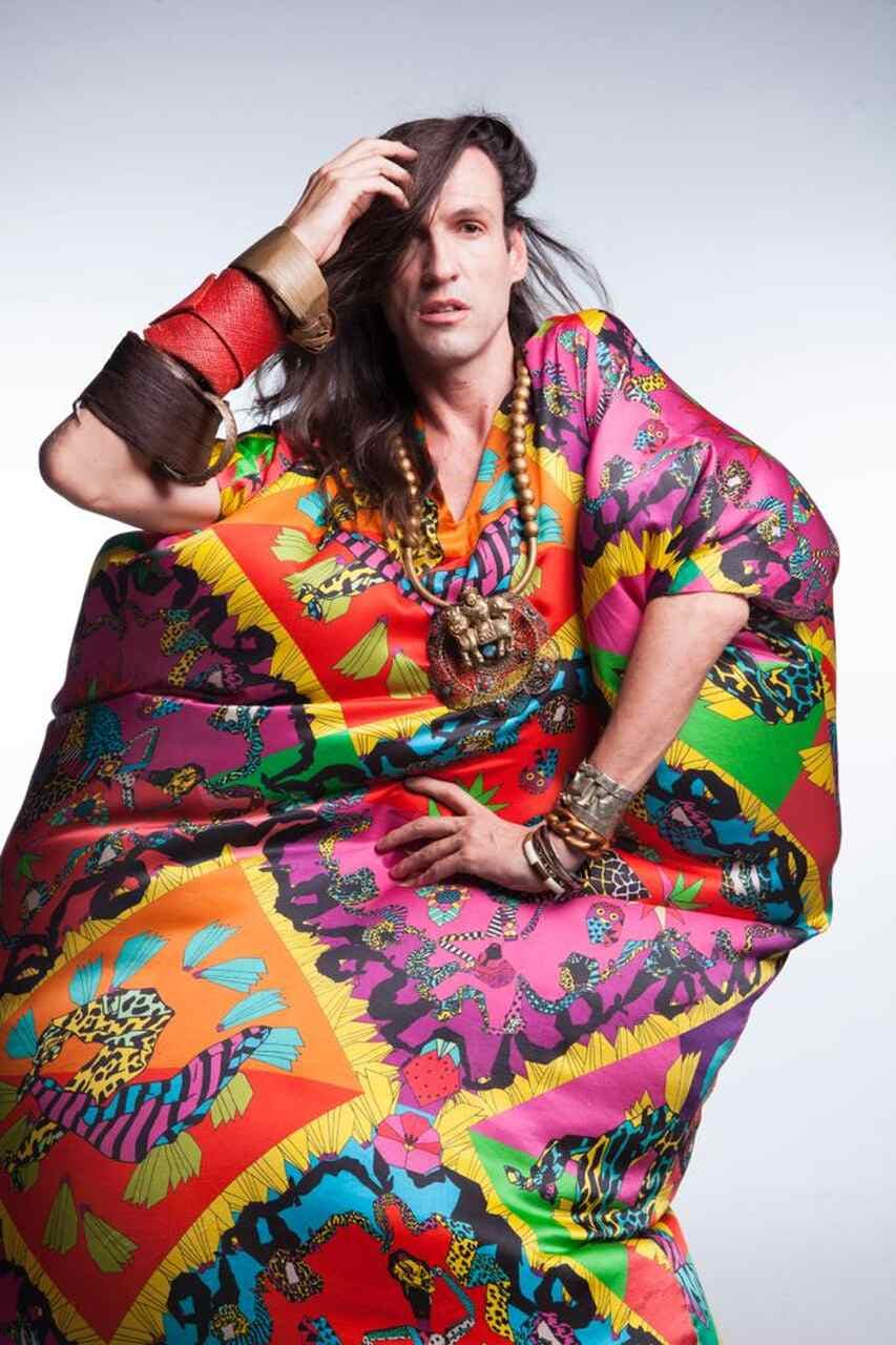 Por Dentro da Grife Neon: O Legado de Dudu Bertholini na Moda Brasileira