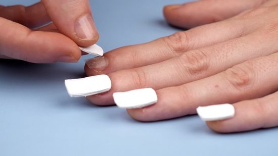 por que minha unha postiça realista não dura