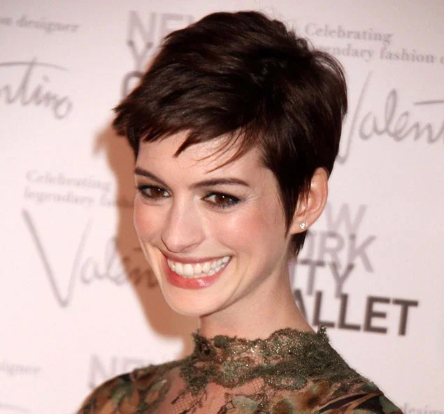 como dar volume em cabelo curto e ralo