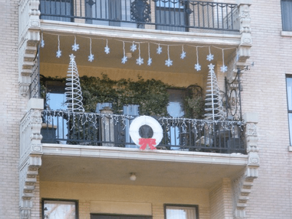 erros comuns decorar varanda natal apartamento