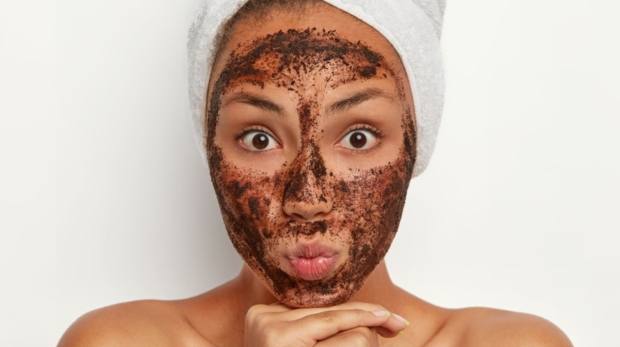 Receitas de Esfoliantes Corporais Caseiros para uma Pele Macia