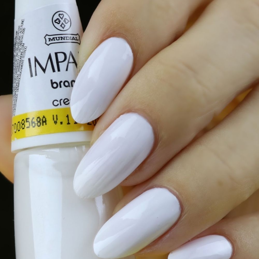 Esmaltes brancos hipoalergênicos: Opções para peles sensíveis
