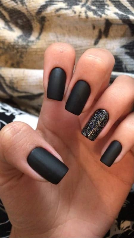esmalte preto fosco