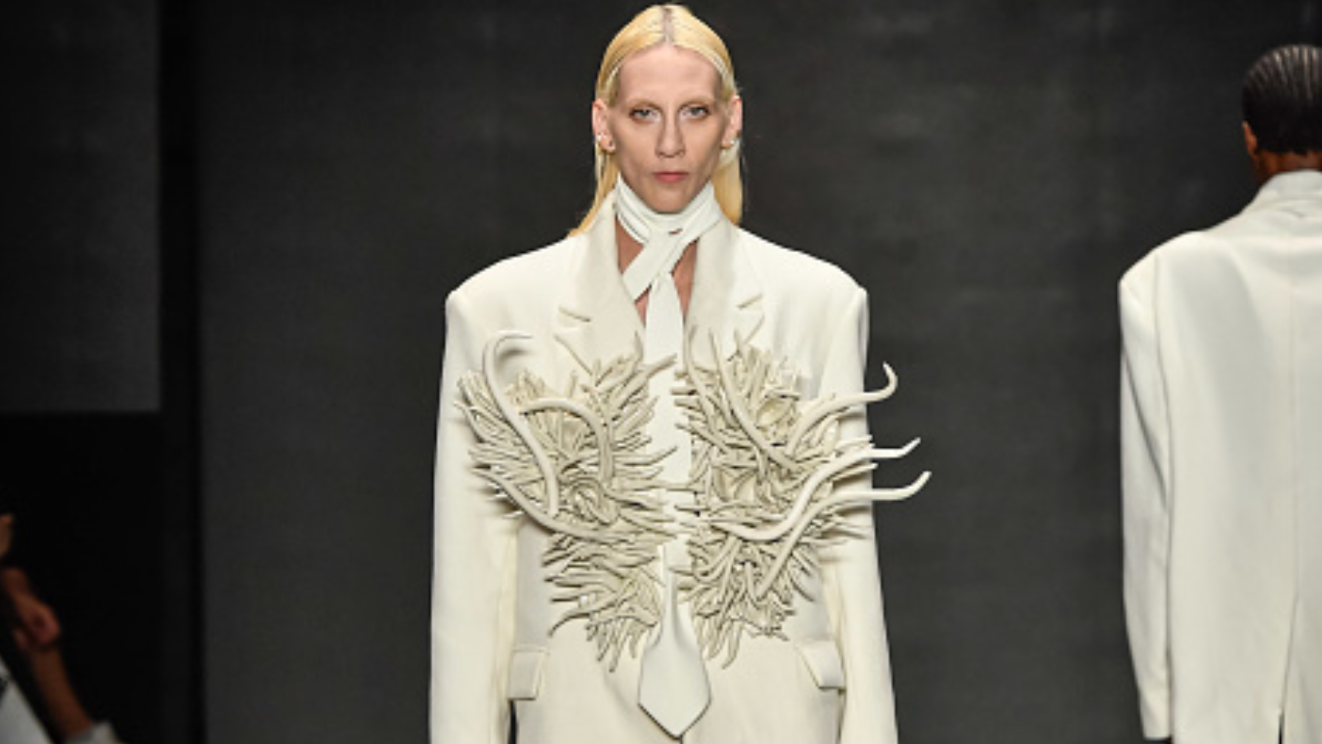 Inspiração e Legado: Os Maiores Estilistas da História e da Atualidade