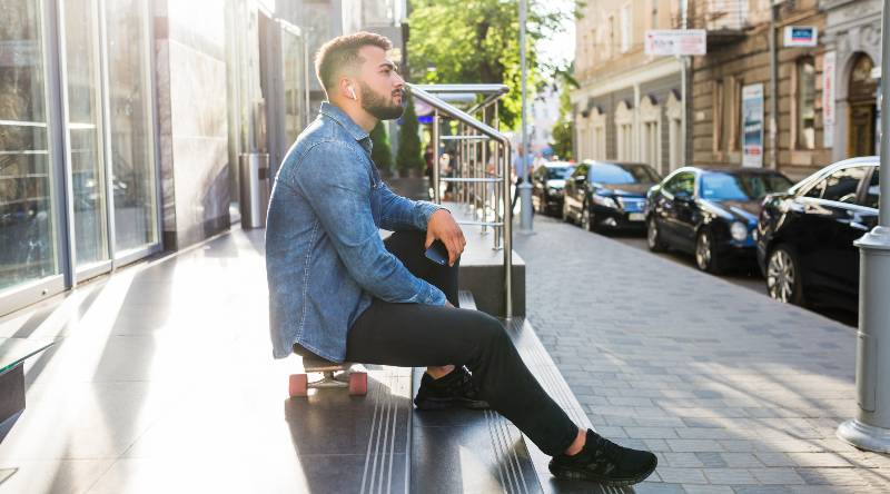 Estilo Esportivo vs. Esporte Fino: Entenda as Diferenças e Como Usar